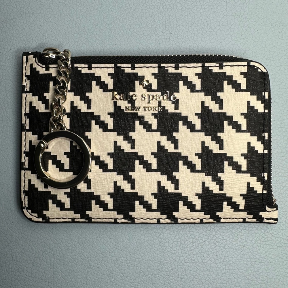 Kate Spade Darcy Medium L Zip Card Holder